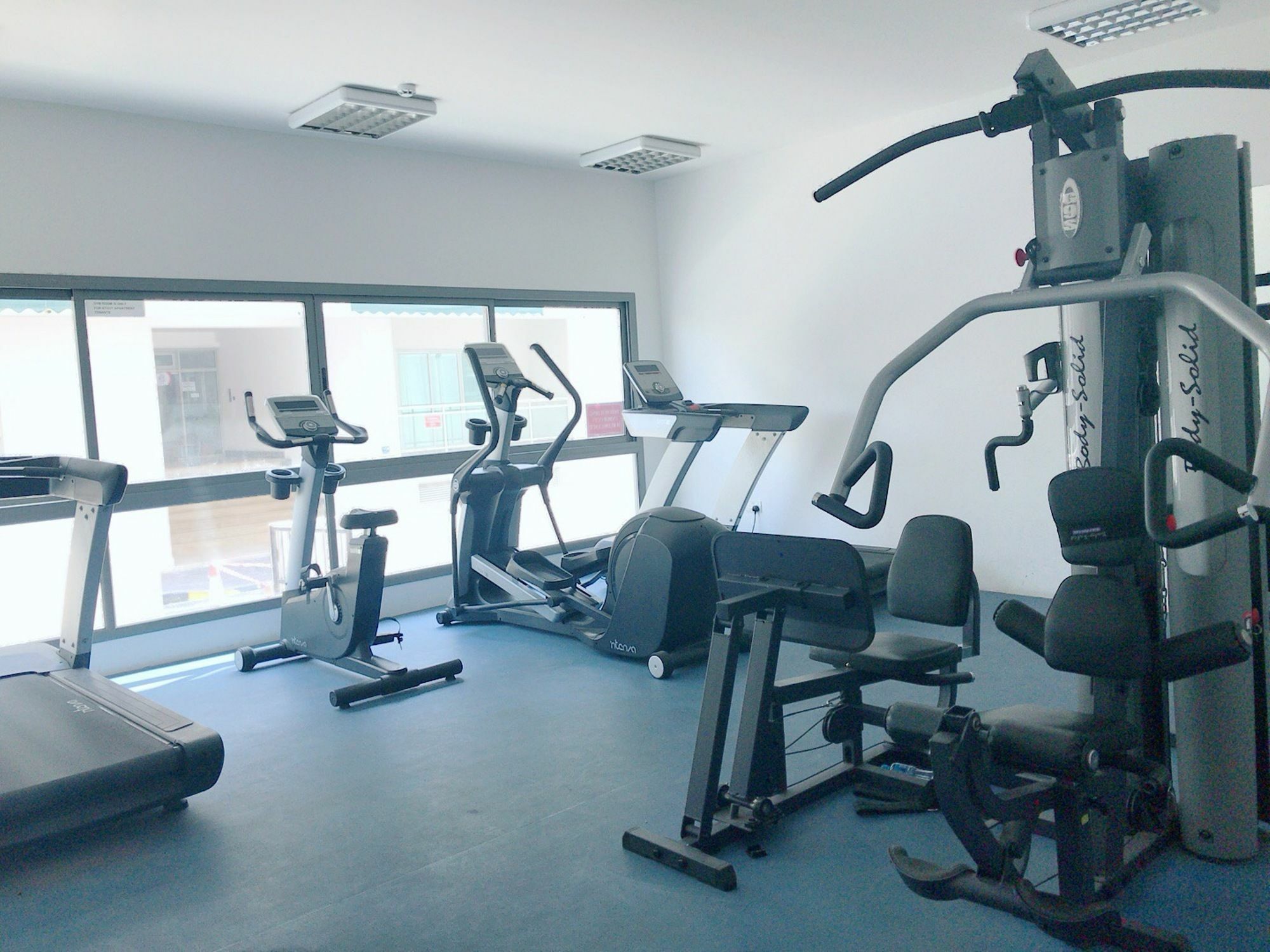 מנאמה Stout Apartments מראה חיצוני תמונה